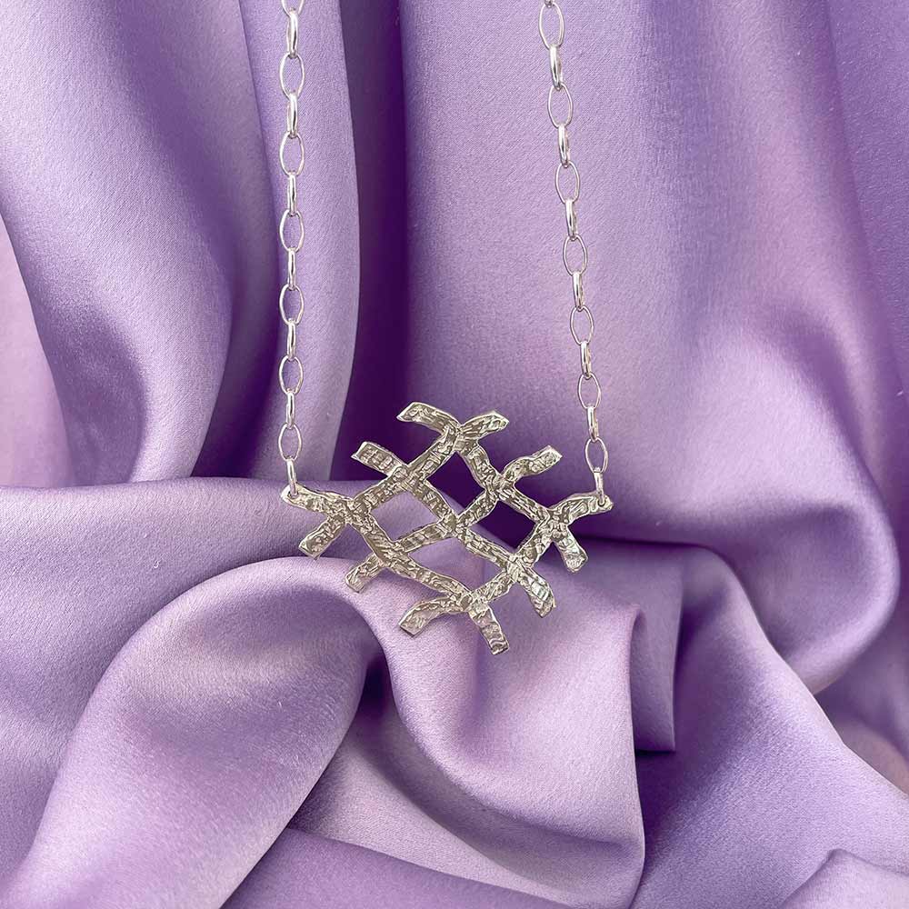 Le Grille Necklace