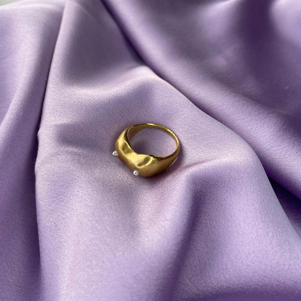Boobs Ring