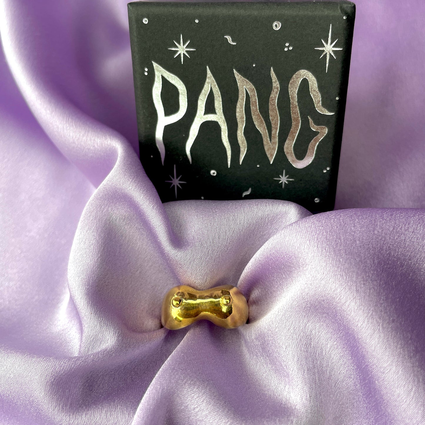 Boobs Ring