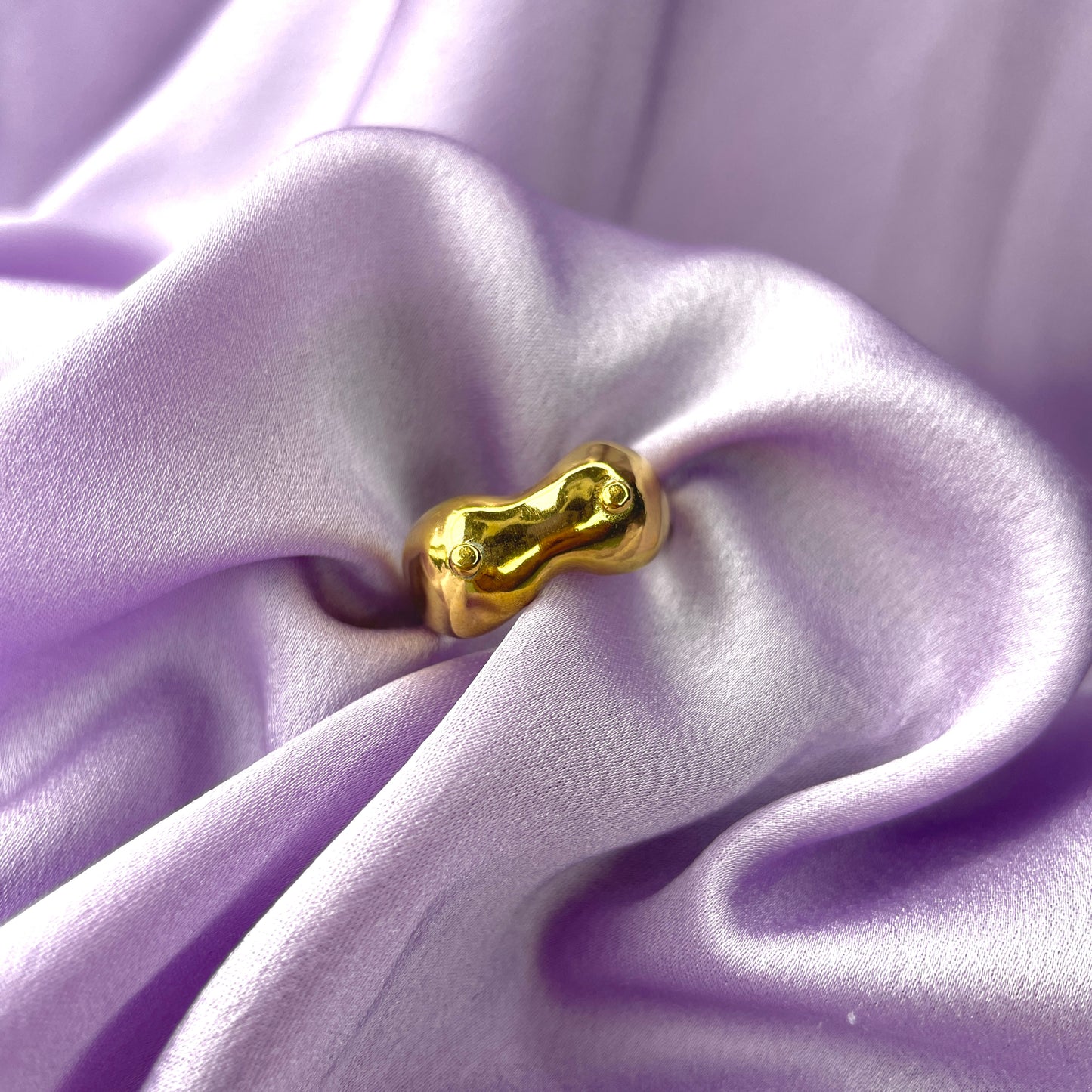 Boobs Ring
