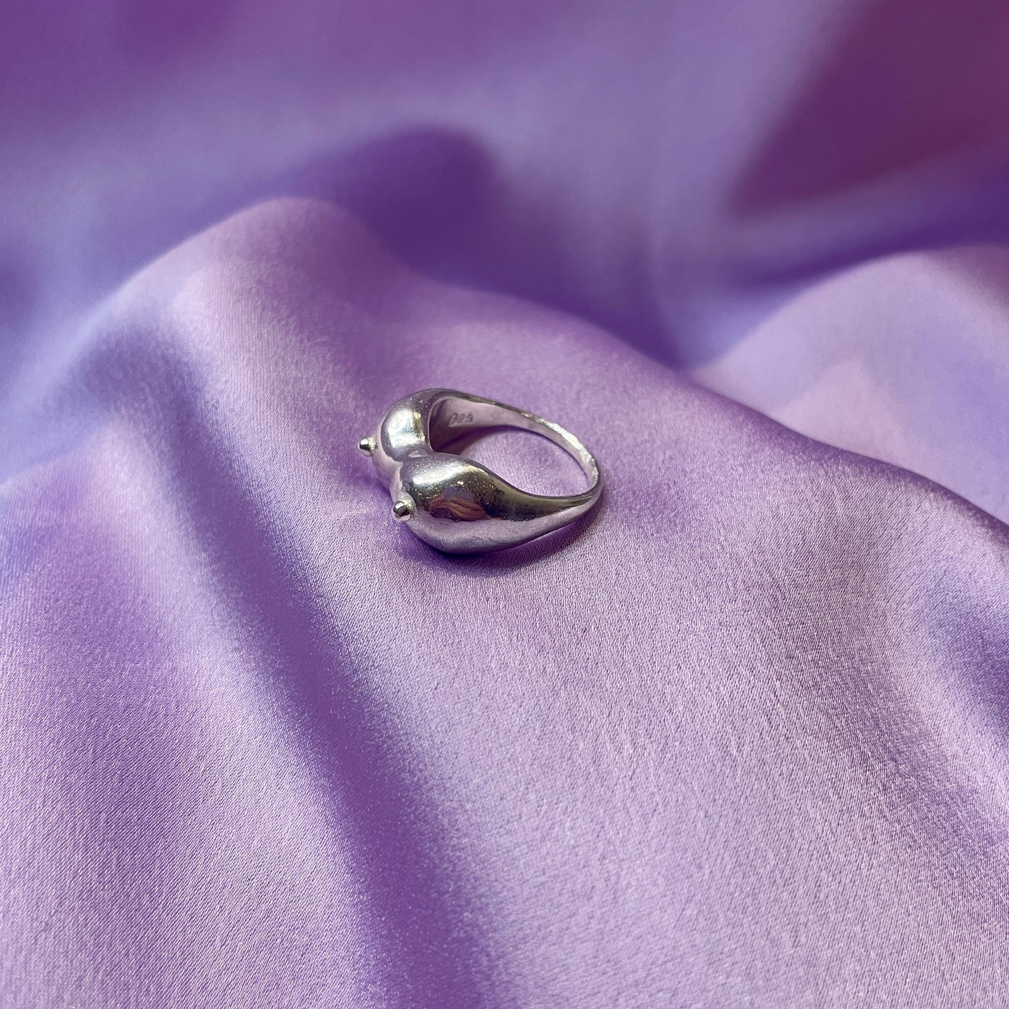 Boobs Ring