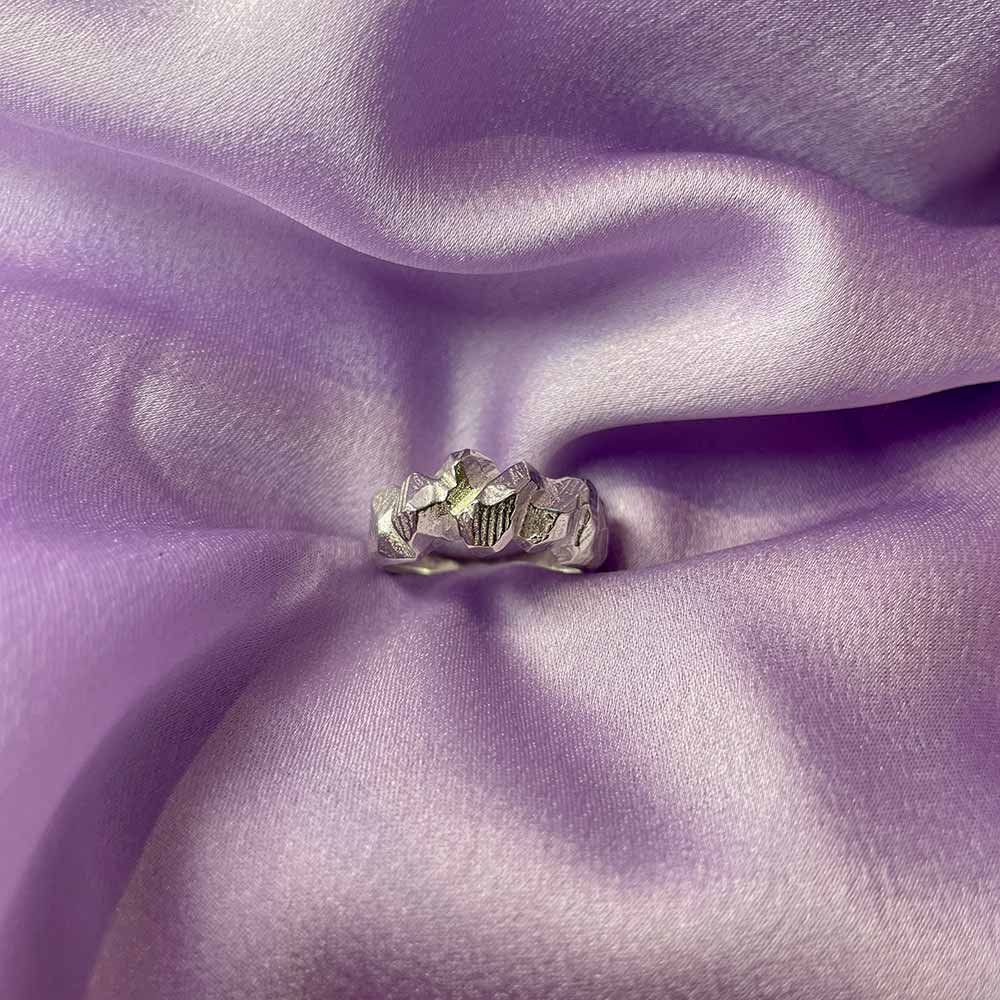On The Rocks Ring