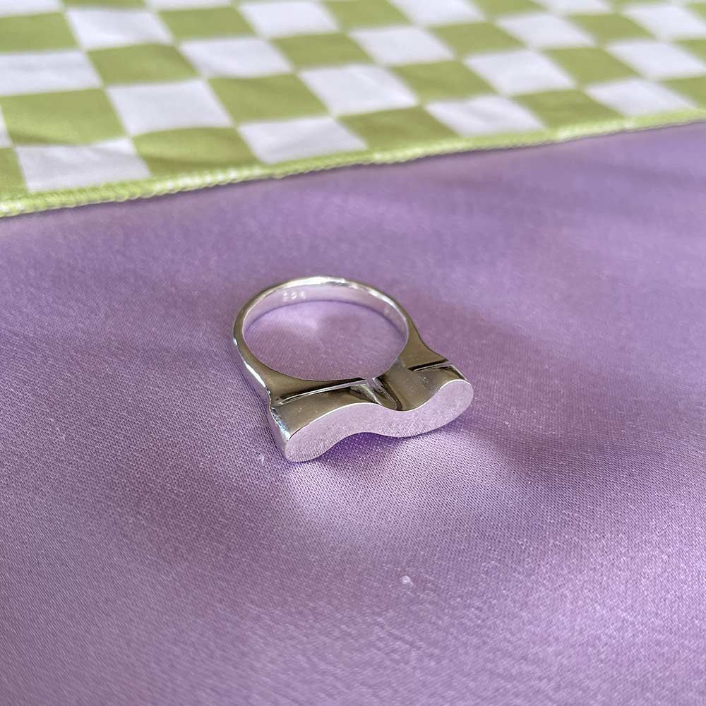 Smooth Squiggle Ring