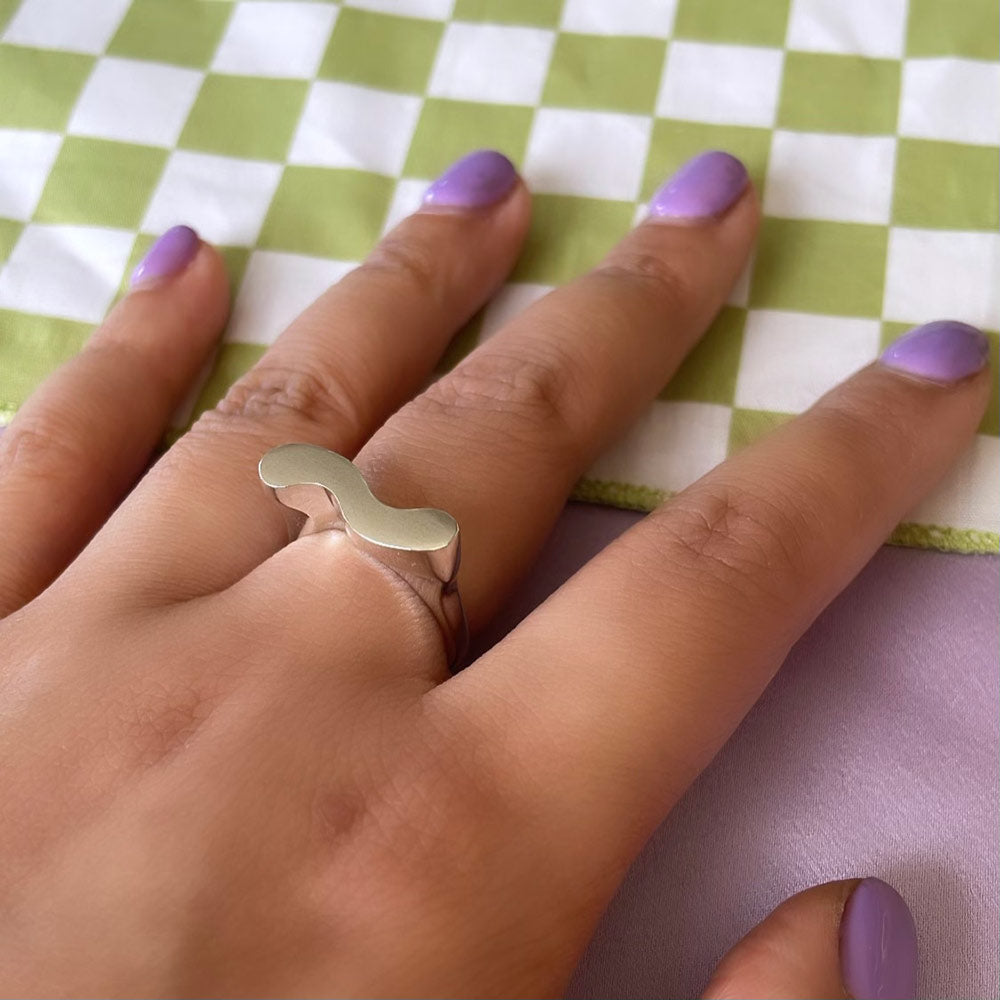 Smooth Squiggle Ring
