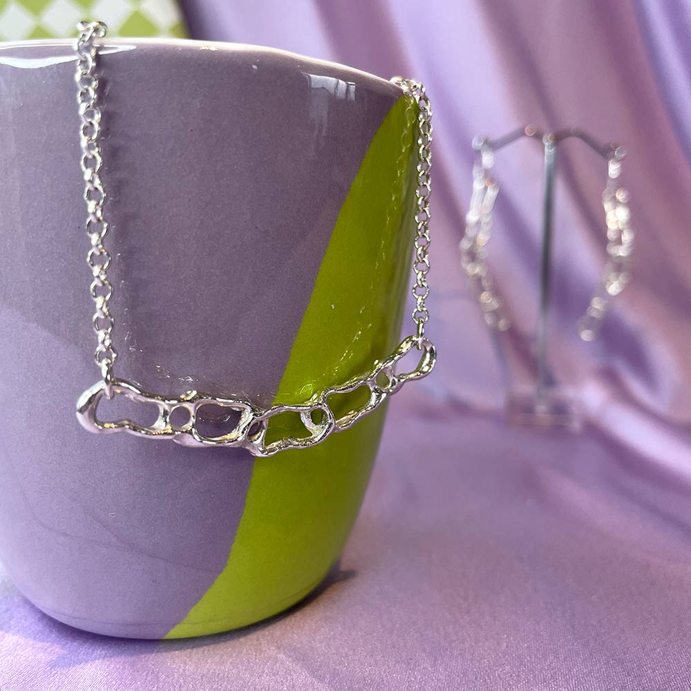 Wobbly Chain Necklace