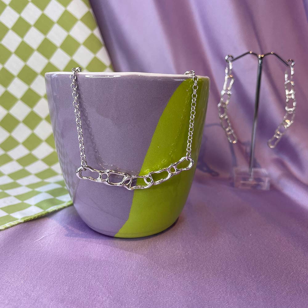 Wobbly Chain Necklace