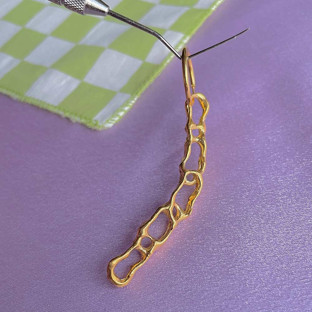 Wobbly Chain Earring