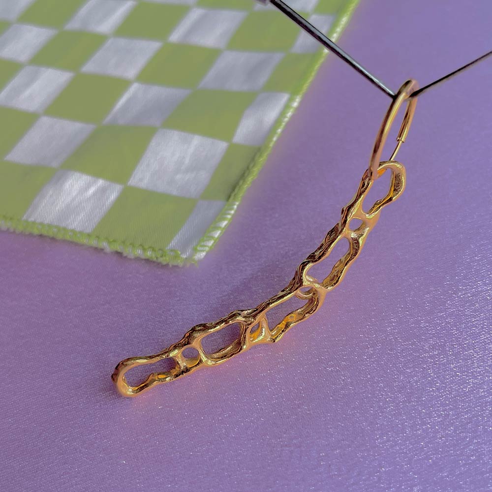 Wobbly Chain Earring