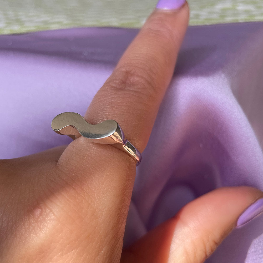 Smooth Squiggle Ring